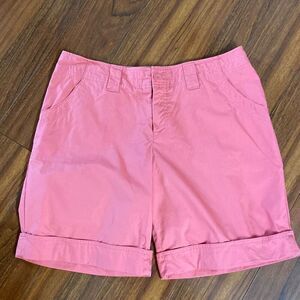 🔥3/$20🔥 Merona cuffed Bermuda shorts in salmon pink size 10